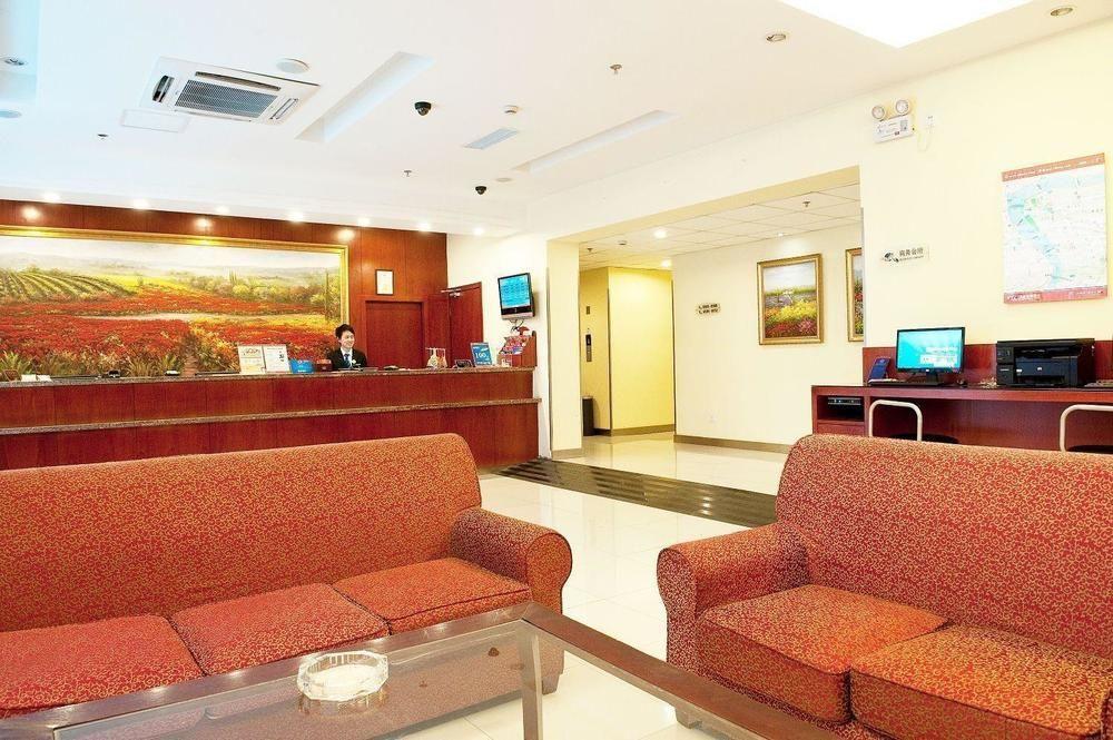 Hanting Express Shanghai Middle Sichuan Road Exterior foto